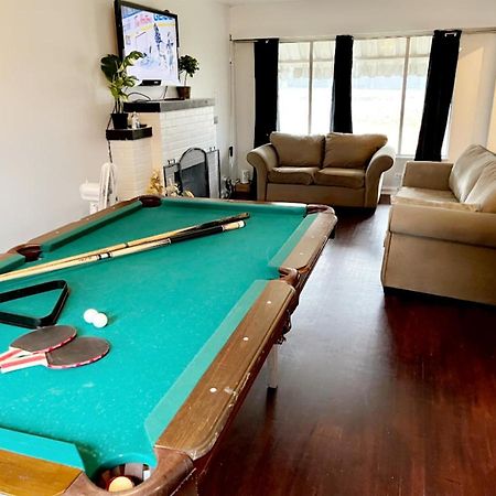 הוילה Vintage - 3 Bed House - North Surrey - Ping-Pong And Pool Table - Tv Cable מראה חיצוני תמונה