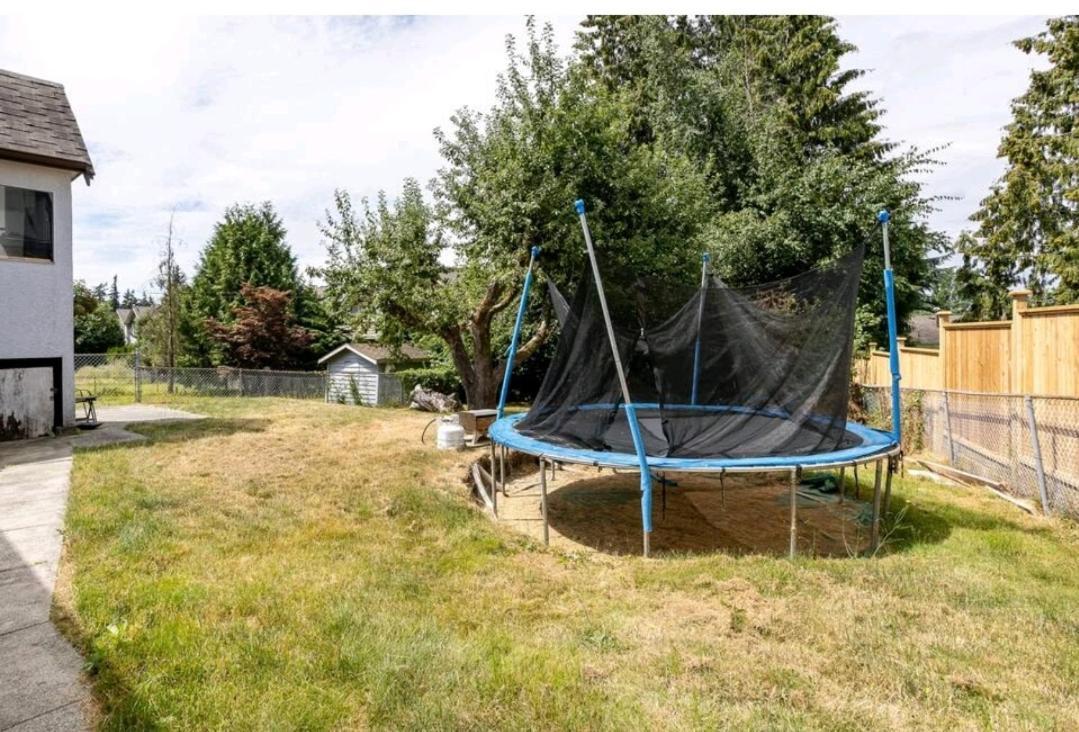 הוילה Vintage - 3 Bed House - North Surrey - Ping-Pong And Pool Table - Tv Cable מראה חיצוני תמונה
